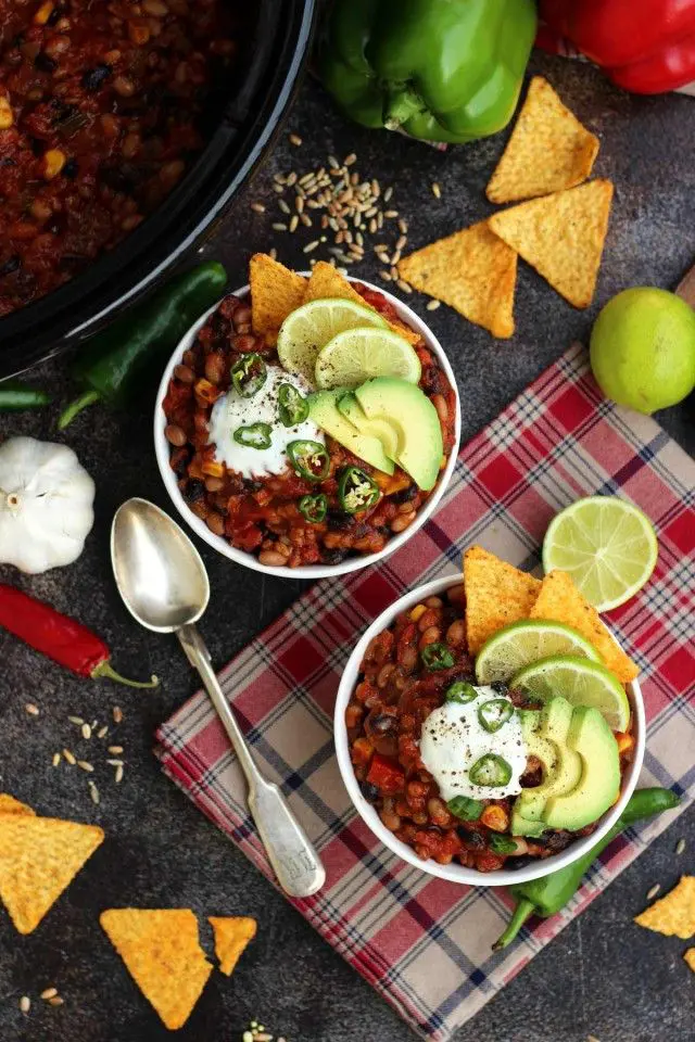 Slow Cooker Vegan Chili