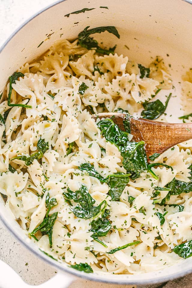 Garlic Butter Pasta Spinach 4