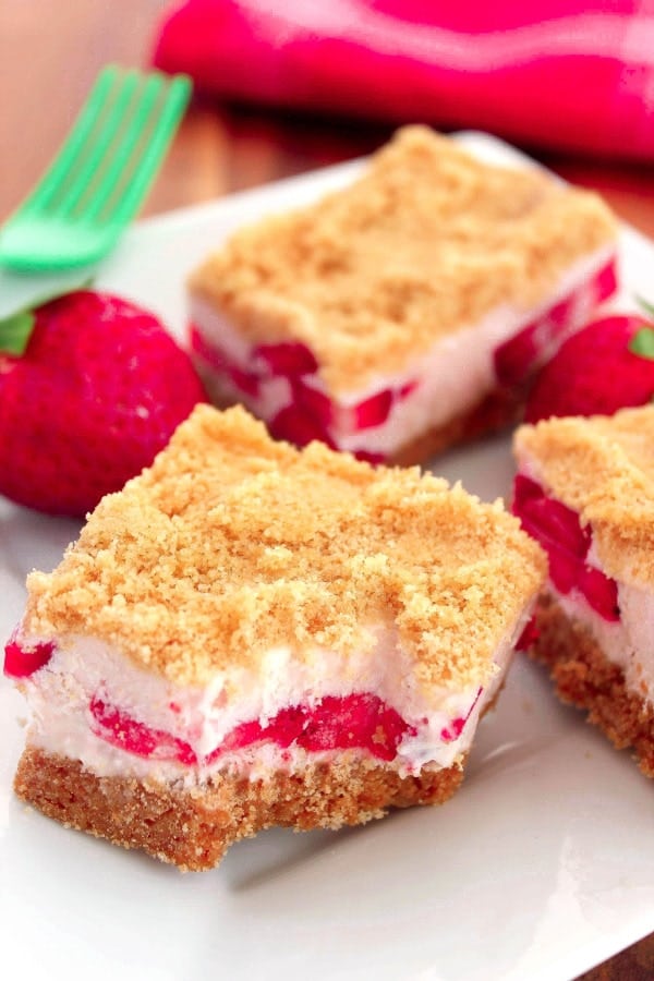 Strawberry Bars e1437360840495