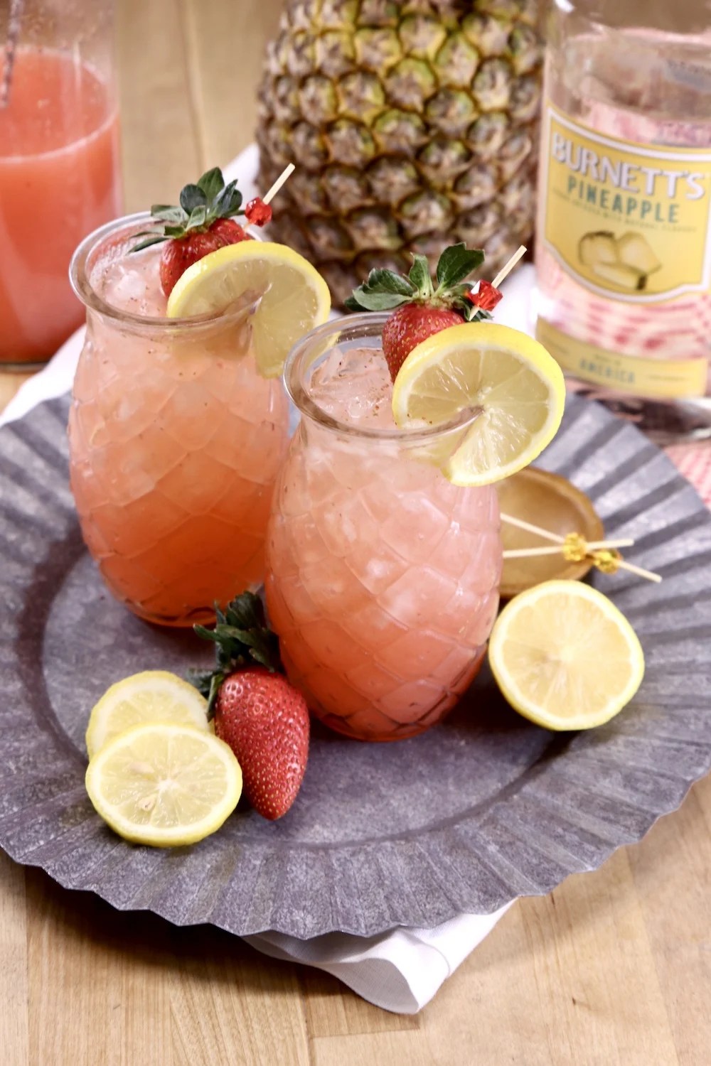 Strawberry Lemonade Cocktail photo