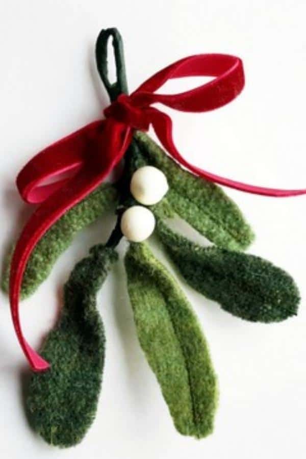 UPCYCLED FELT SWEATER MISTLETOE