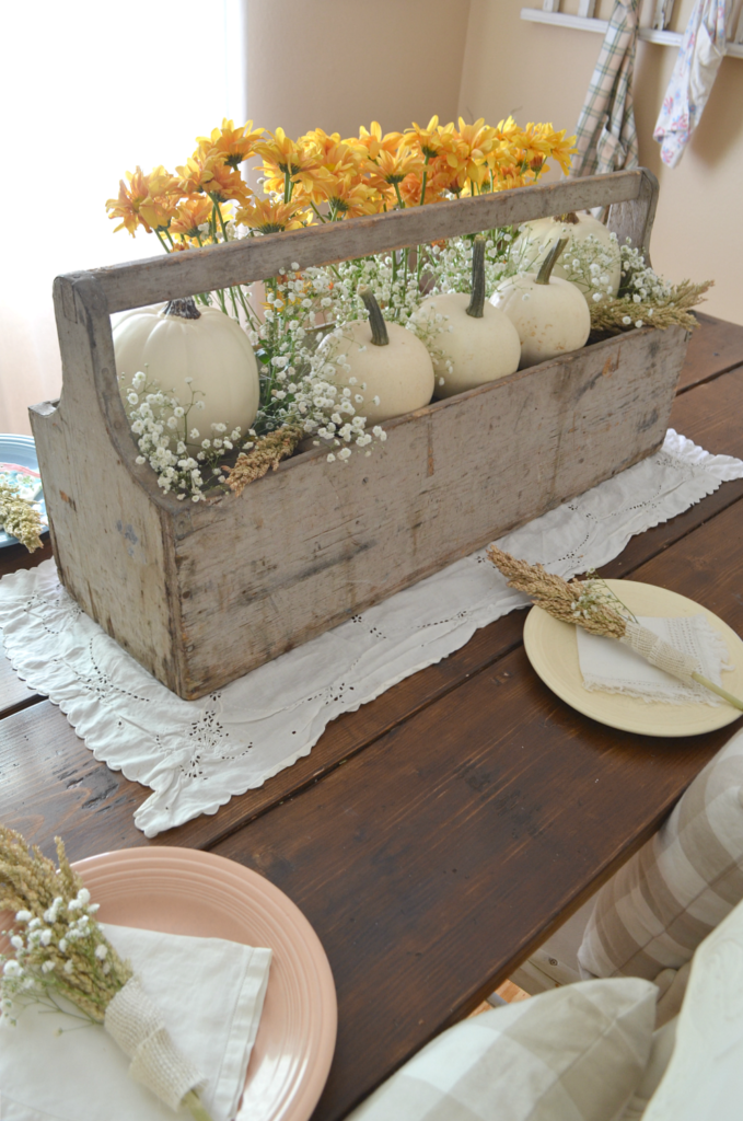 Vintage Fall Decor Idea