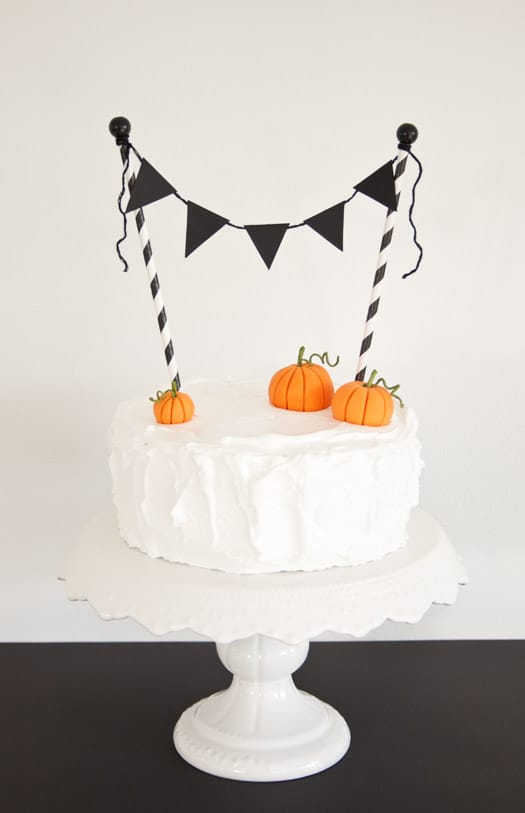 Vintage Halloween Cake