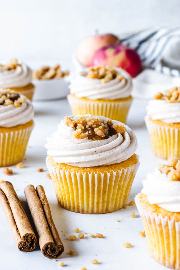 apple crisp cupcakes 29