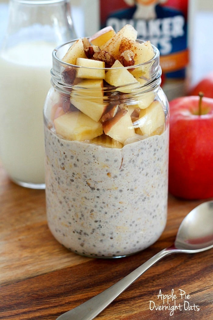 apple pie overnight oats title