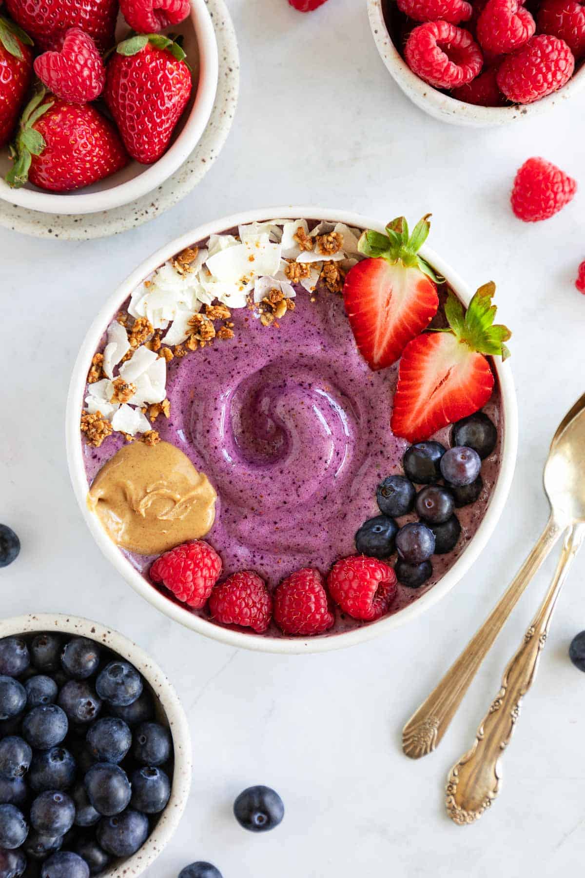 berry smoothie bowl 5