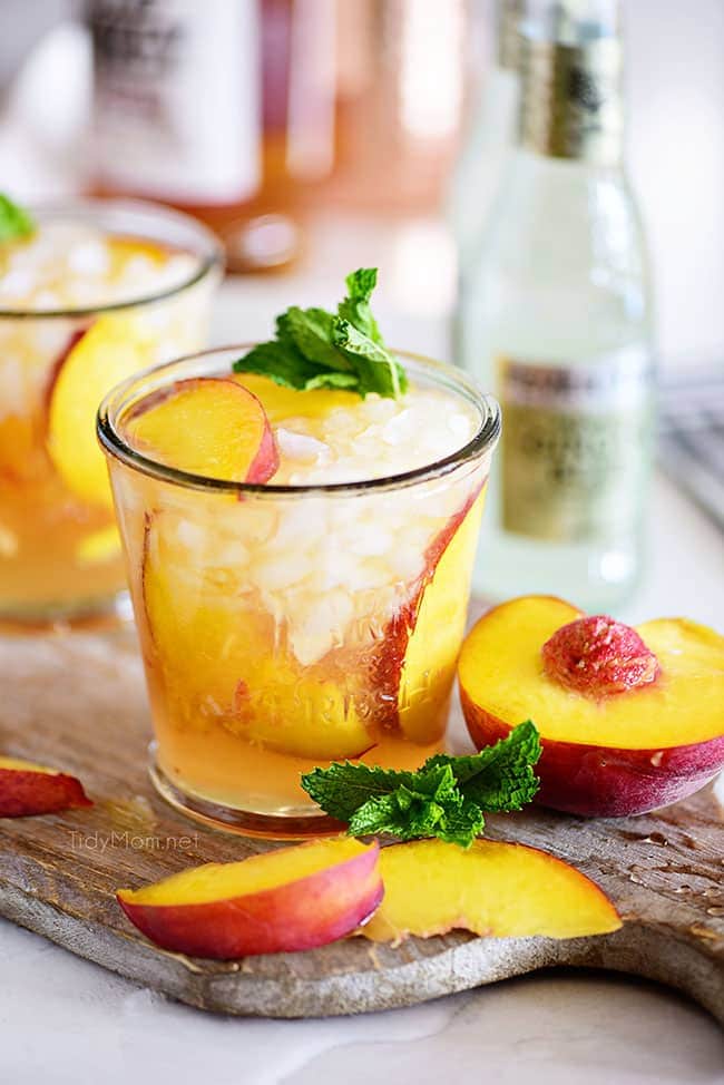 ginger peach bourbon smash picture