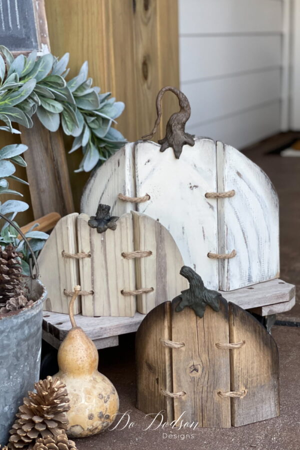 rustic wood pumpkins 10