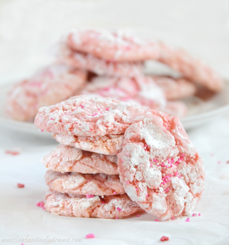 strawberry cake mix crinkle cookies