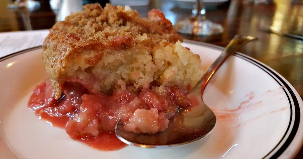 strawberry crumb cake for one