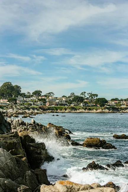 Carmel Beach Carmel-by-the-Sea: White sand and fairytale town