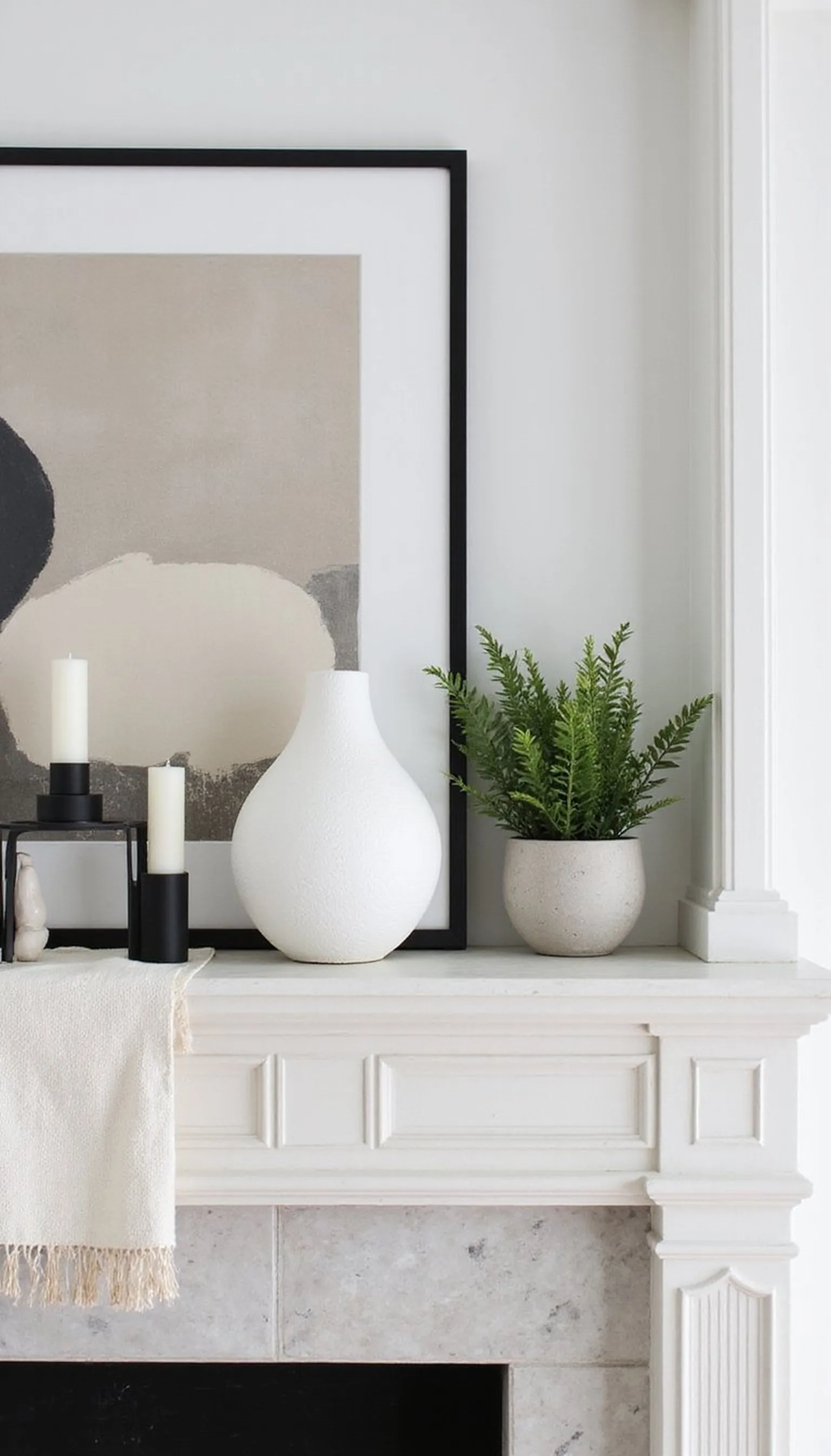 Graphic black and white for a bold spring statement
