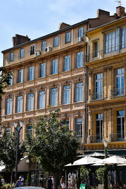 Aix-en-Provence: City Base For Lavender Drives