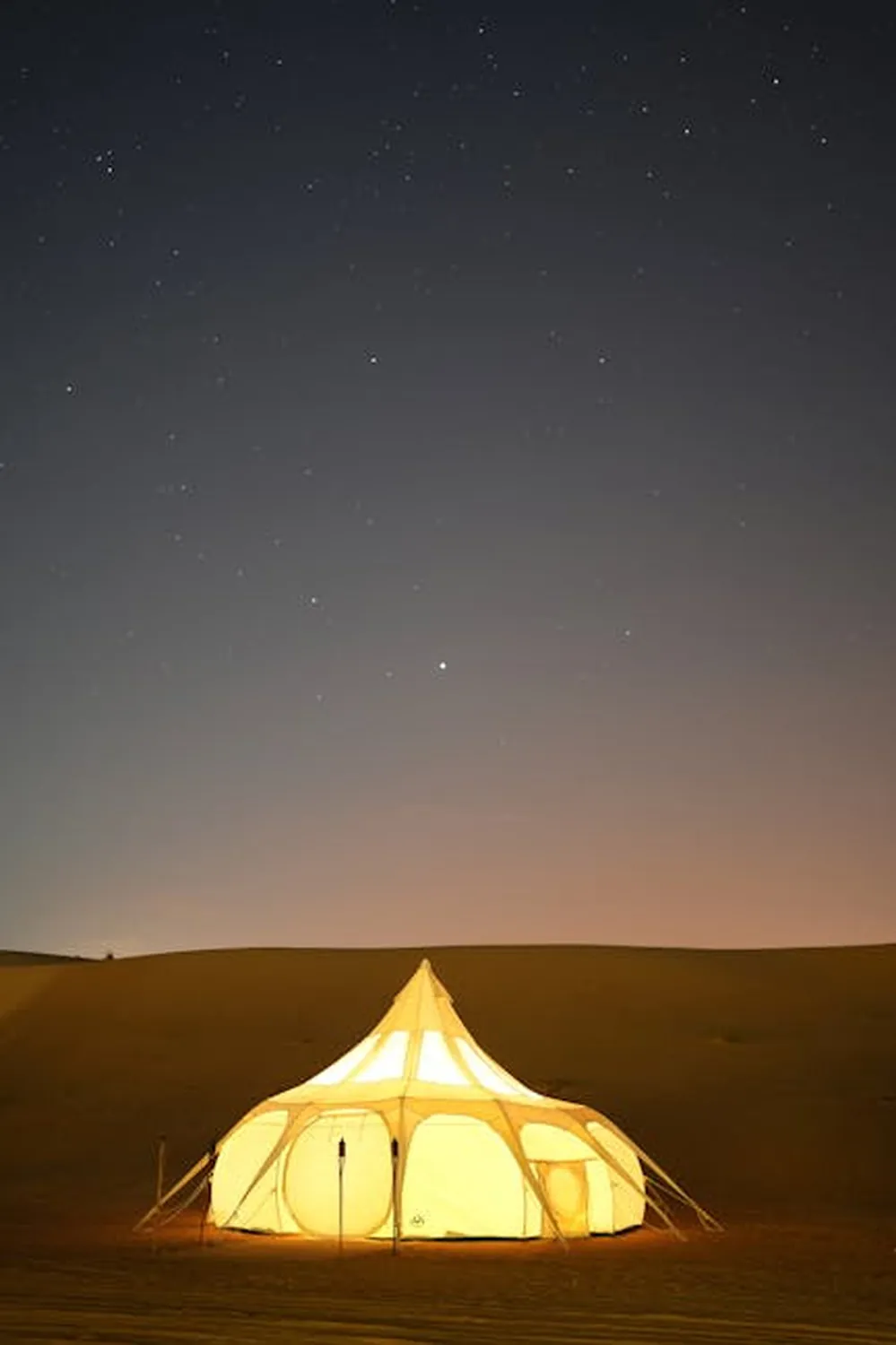 Palace-style desert resort in Liwa Oasis