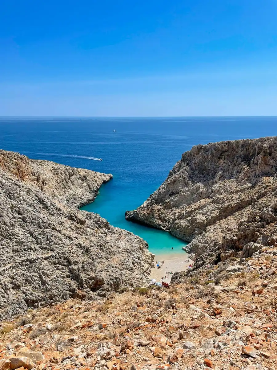 Porto Katsiki, Lefkada — cliff-accessed azure bay