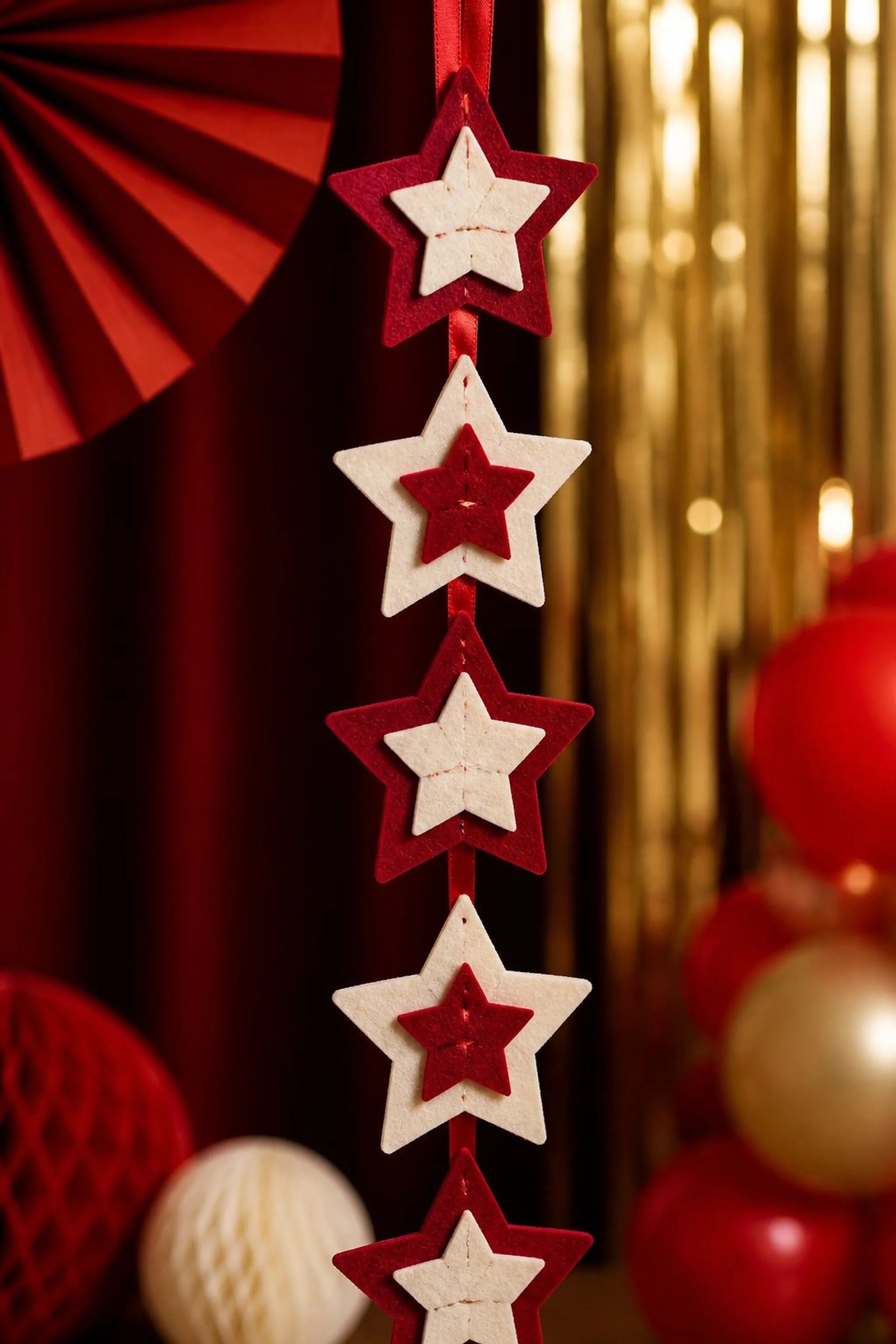 Bold layered star shapes for festive flair